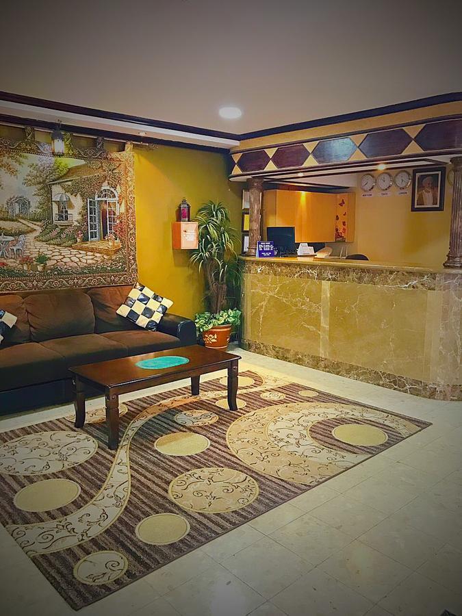 Hotel Al Hadow *
