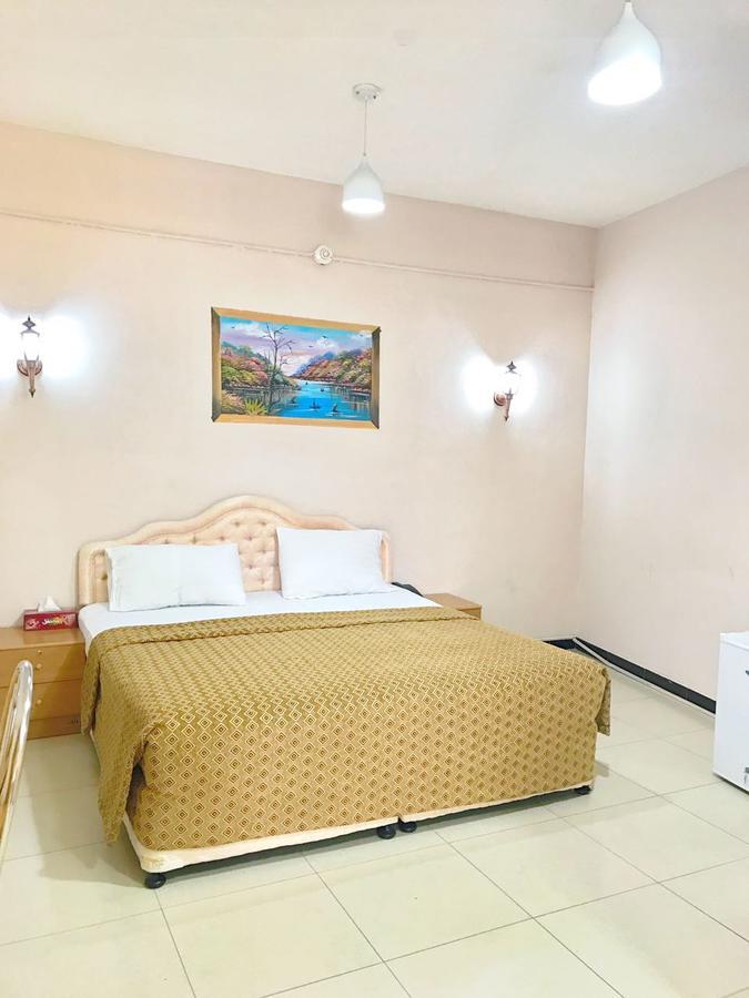 Hotel Al Hadow *